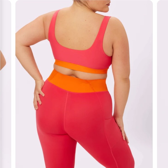 Parade Flex Cut-Out Bra - Picture 4 of 4